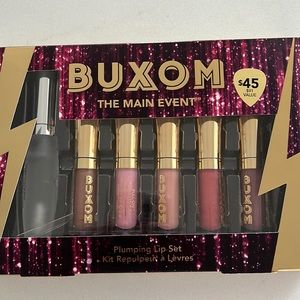 Buxom plumping lip set (retails $91)
